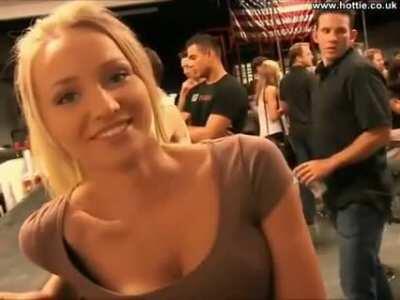 Hot chick in a bar shows everything