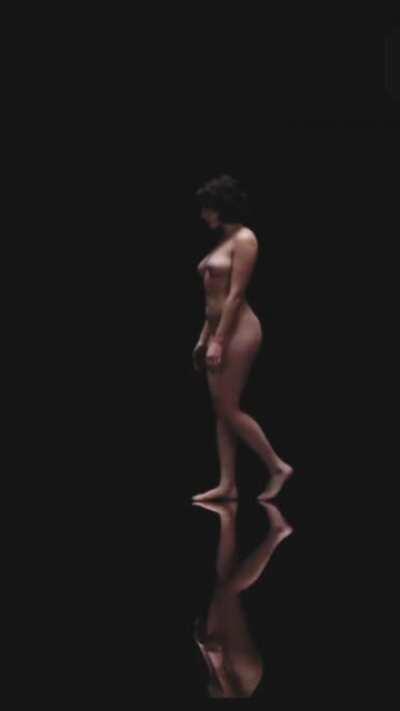 Happy Birthday to this Amazing Woman - Scarlett Johansson and Her Amazing Plot from &quot;Under the Skin&quot;