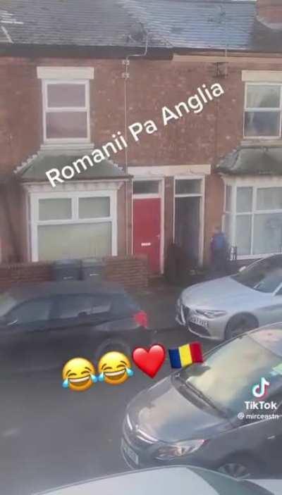 Ai noștri pă Anglia