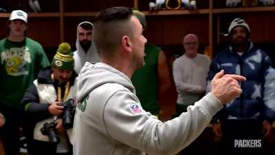 [Highlight] Lafleur and the Packers in the dressing room after the win vs the Chiefs