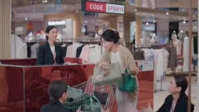 What if our online shopping habits made their way to actual shopping mall? The ending got me 😂