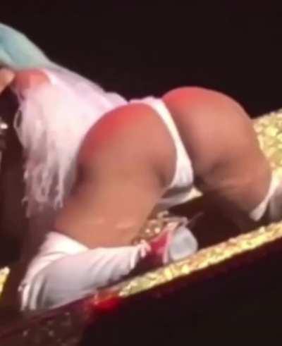 Cardi’s Crack 🍑