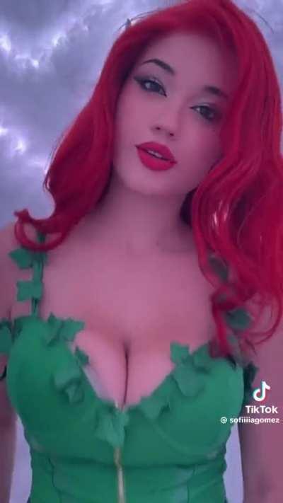 Poison Ivy by Sofia Gomez