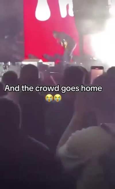 KSI performs Thick of It to a painfully dead crowd