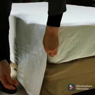 How to fold your sheet at the corner