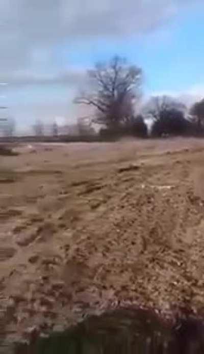 Ukrainian soldiers claiming an abandoned T-72