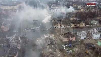 DPR tanks fighting against the last remnants of the Azov Batallion. Mariupol, April 5th.