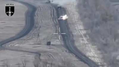 Leopard 2A4 tank shoots at a column of Russian armored vehicles