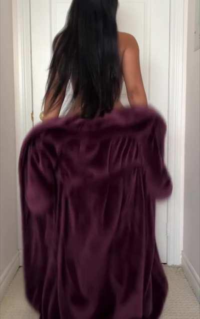 I'm hiding a fuckable body under my robe!