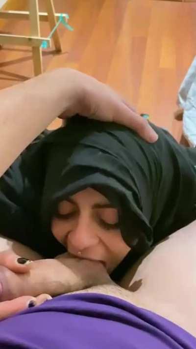ðŸ”¥ Arab Boobs Egyptian Hijab Muslim Sex Porn GIF by comeon...