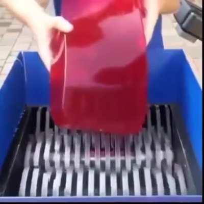 Horrifying sound of a jello being shredded.