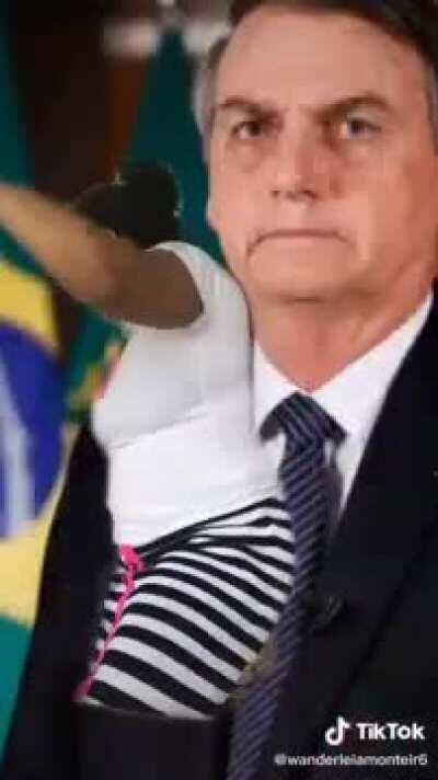 #BicudaNoBozo tá rolando essa hashtag e vou deixar meu apoio