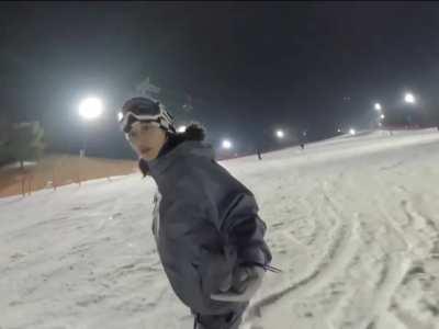 Jihyo is the coolest snowboarder in South Korea, maybe in the entire world