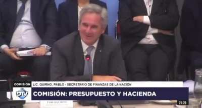 Se jijea Pablo Quirno, secretario de Finanzas de la Nacion. Lo convocaron para que exponga en el Congreso, pero cuando empezó a hablar de números se fueron todos.