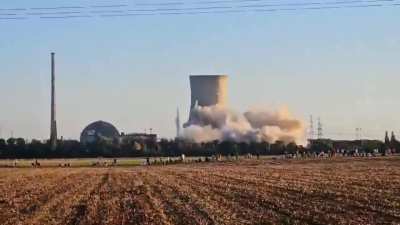 Demolition of Nuclear Power Plant in Grafenrheinfeld, Germany [OC]