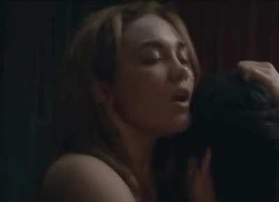 Florence Pugh has a riding sex scene in Oppenheimer!