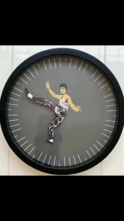 Bruce Lee clock