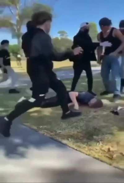 head stomp ko