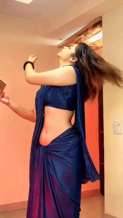 Neha Chauhan in blue saree