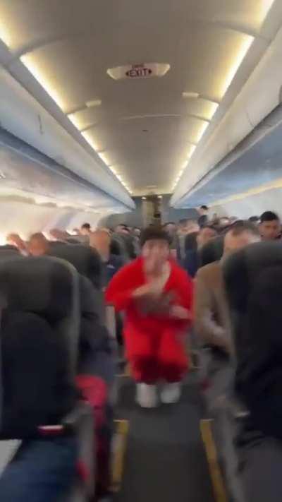 Rate my mid-flight dance moves