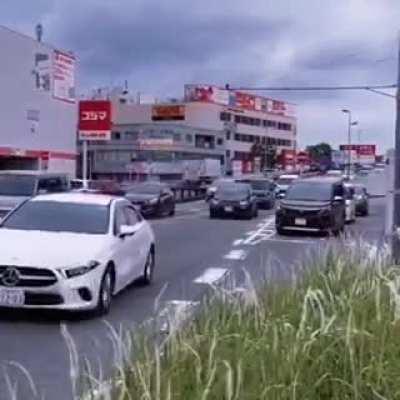 How drivers merge in Japan