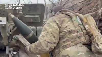 Soldiers of the 15th Mobile Border Detachment &quot;Steel Border&quot; firing at Russian positions with the 100 mm field gun model 1944 (BS-3) in the Kharkiv direction. Published on 18/March/2024