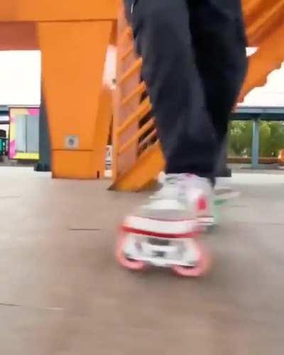 How she transitions her feet while on roller road drift skates.