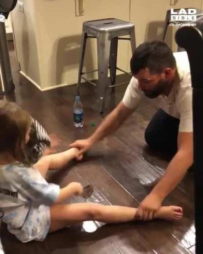 Dad pranks daughter