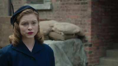 Sophie Cookson wearing red lipstick in Red Joan (2018)