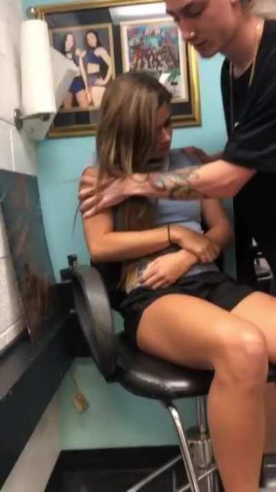 Girl passes out after getting her nose pierced