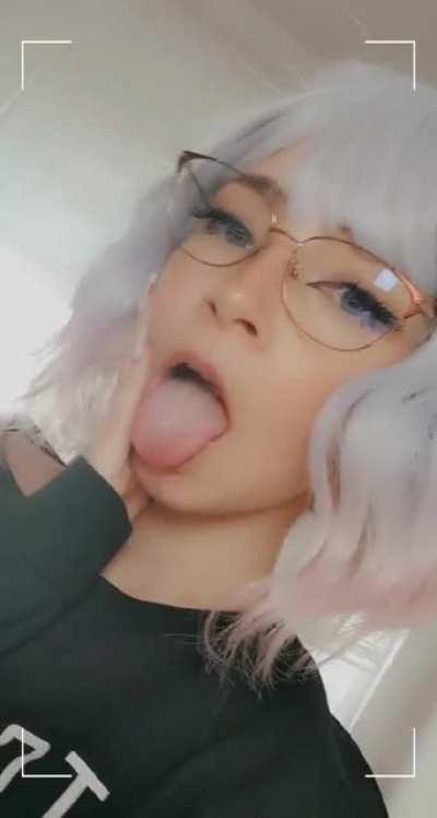 Egirl ahegao 😋 im so horny 😳