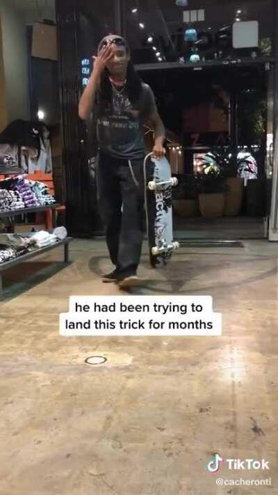 Blind skateboarder does his well trained trick