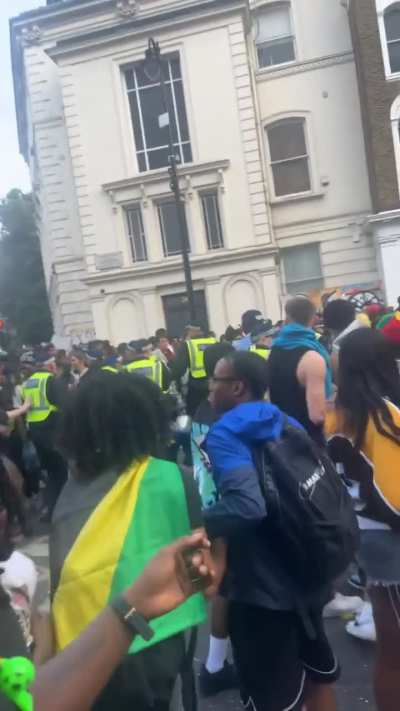 Fight breaks out in Notting Hill carnival, London🇬🇧🇬🇧🇬🇧