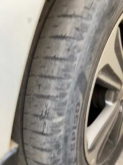 Tyre rubber peeling off