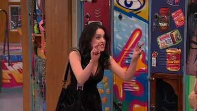 I know it's a prank episode but this scene always warmed my Jori heart. Second only to the scissor pat down.