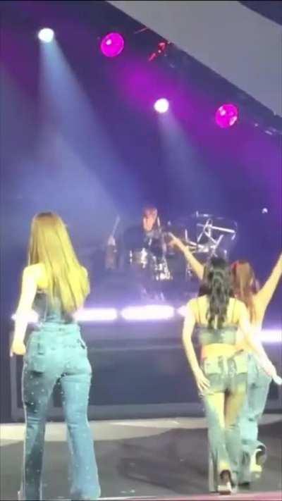 TZUYU’S big & fat 🍑