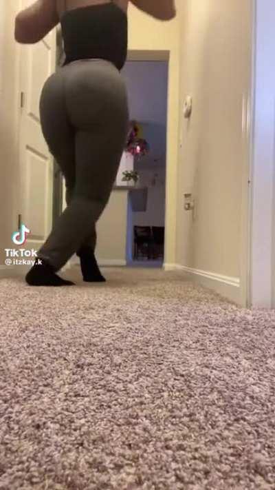 Big bubble booty bouncing butt