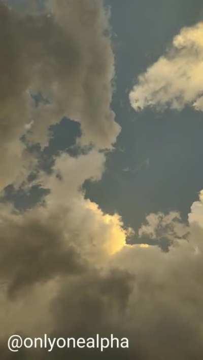 Just a few minutes before rain - Bangalore Clouds Timelapse [sound on]