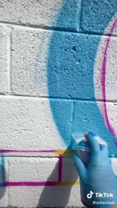 Satisfying spray paint