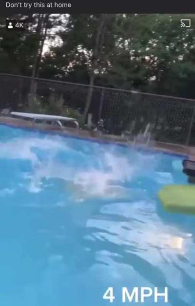 Treadmill water diving