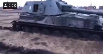 Russian T-90 and 2S3 Akatsiya are stuck in the mud near Sumy City today, The crews abandoned the vehicles and fled