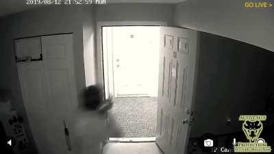 Home Invader Who Kicks Door Open Met With AR-15 to the Face