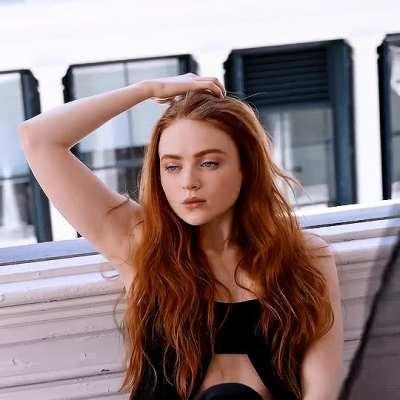 Sadie Sink. Such a sexy redhead