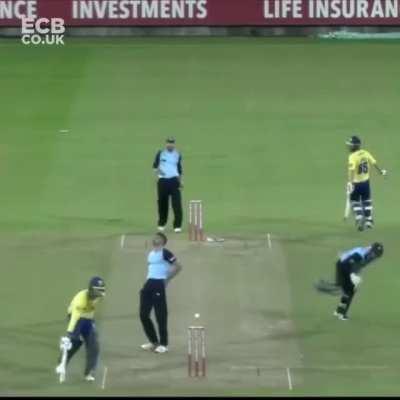 To throw a cool wicket taking throw