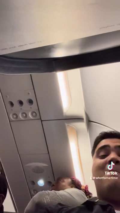 Crazy Lady has meltdown on a plane