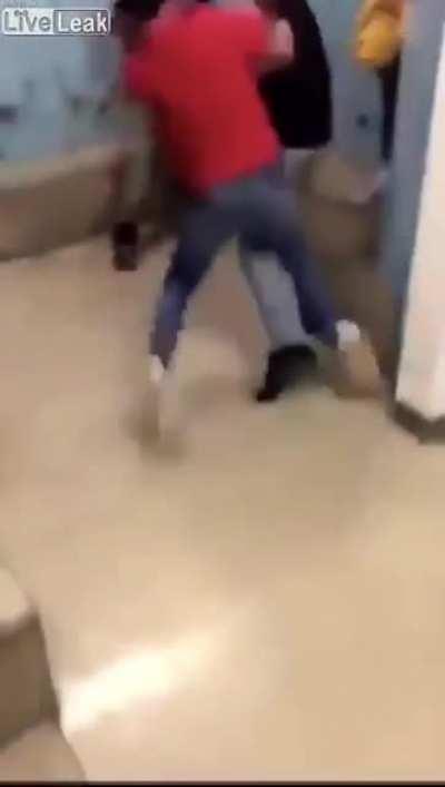 Bully gets owned by victim at school