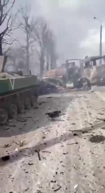 100+ Russian &quot;Victory&quot; tank column gets annihilated near Kyiv