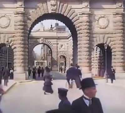 People around central Stockholm in 1909