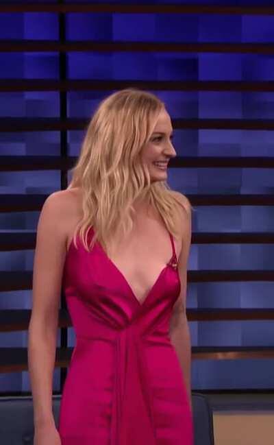 Sophie Turner bouncy pokies on Conan