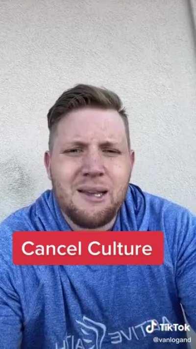 Logan, the man who harassed women for wearing bikinis at the beach, is back again with a poem about cancel culture. 🤦🏻‍♀️